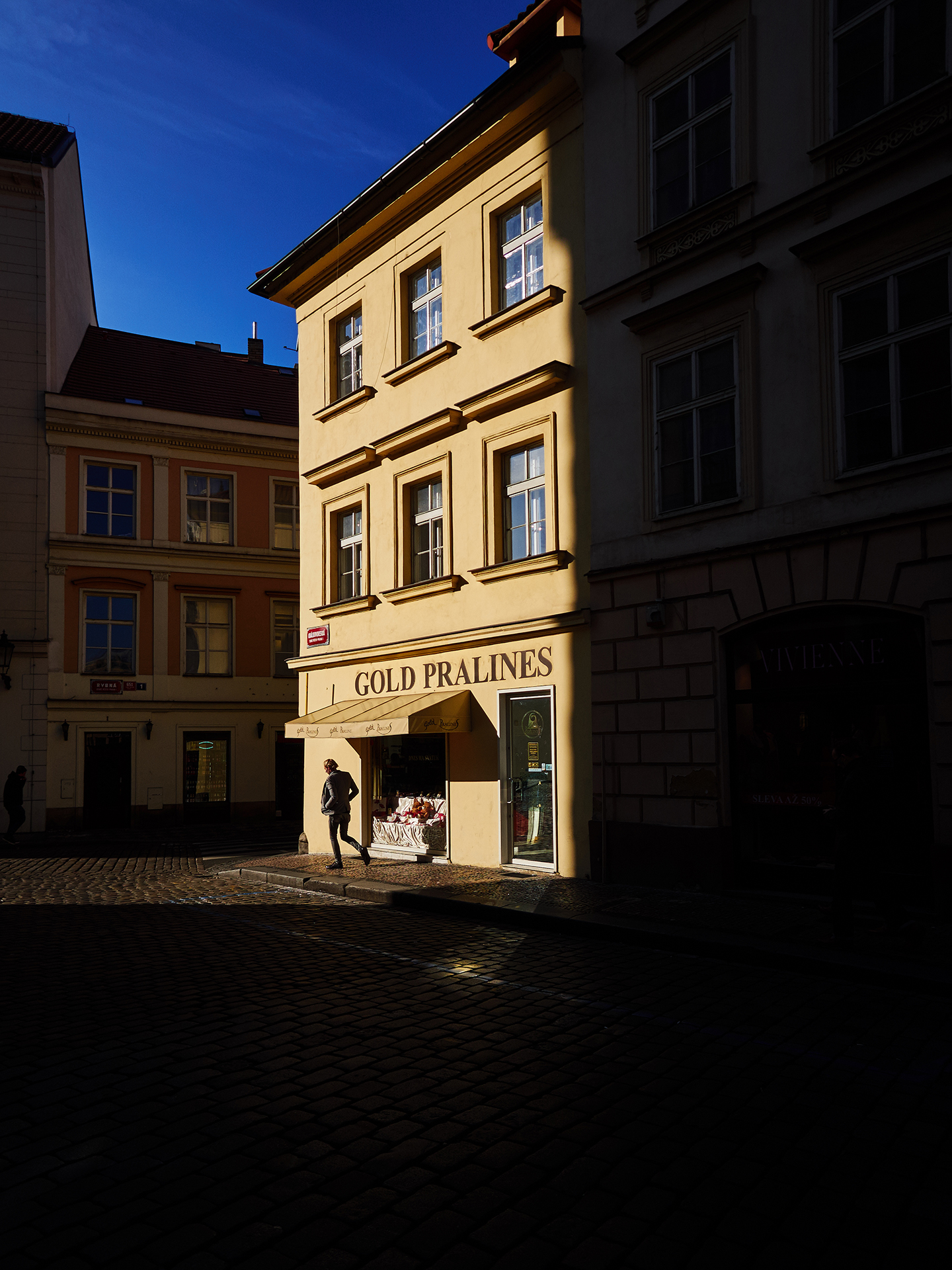 Gold Pralines, Prague. Damien Demolder street photography